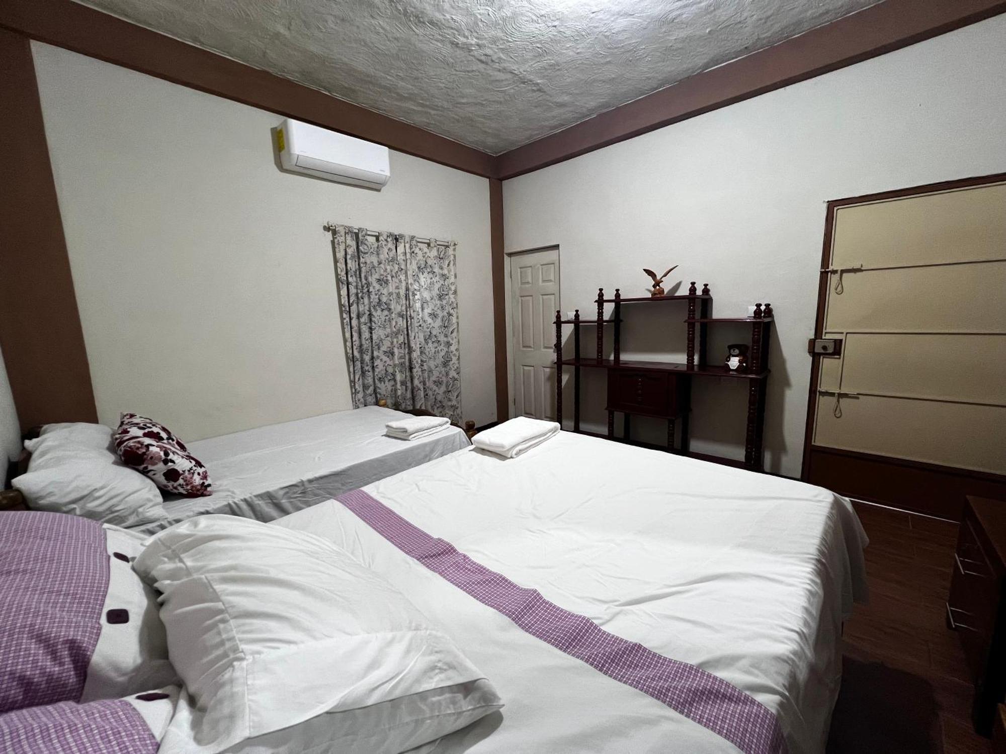 Ibania Hostal Tamanique Eksteriør bilde