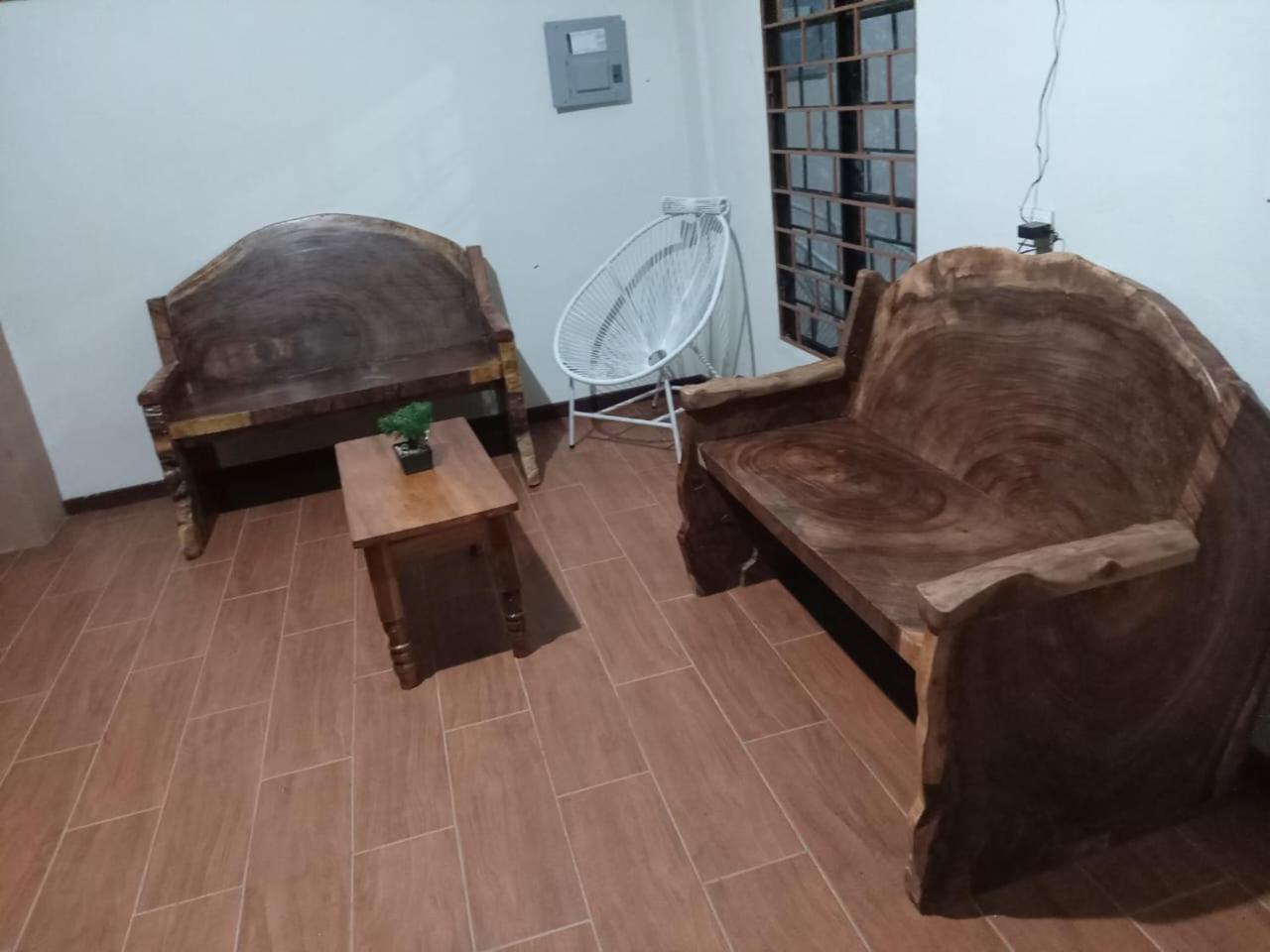 Ibania Hostal Tamanique Eksteriør bilde